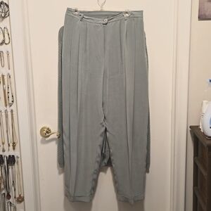 Jones NY silk sage slacks 14w